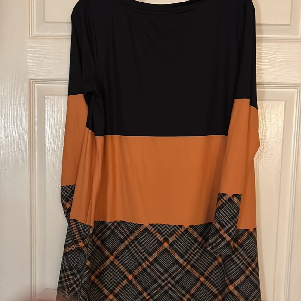 Colorblock tunic - Picture 2 of 2